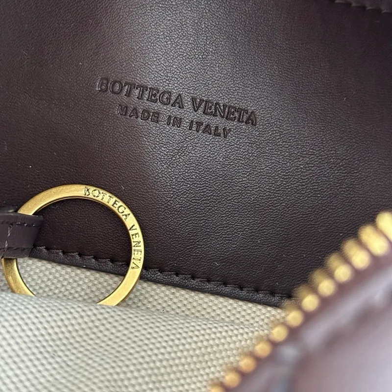 All Categories Official Website "Brand Women's Bags" Women's Bags 💙 BV 2025 Official Website New BV Crossbody Bag